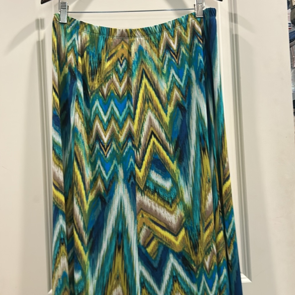 NWOT Susan Graver Maxi flare zigzag pattern Skirt elastic waistband size LP